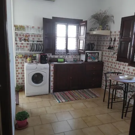 House Leo & Mary Apartment Patmos Town