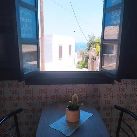 Apartment House Leo & Mary Patmos Town